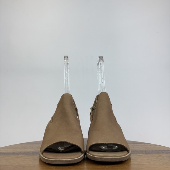 Trudy Recycled Stretch Knit Sandal | EILEEN FISHER New Womens Eileen Fisher Nikki Beige Nubuck Slip On Peep Toe Sandals Size 9 M